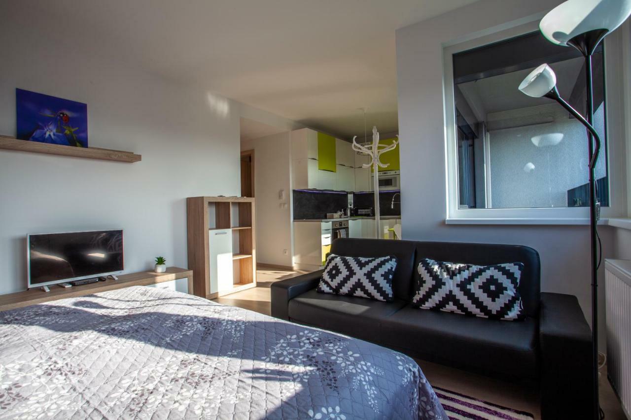 Air-Conditioned City View Apartment 24H Check-In Bratislava Exterior foto