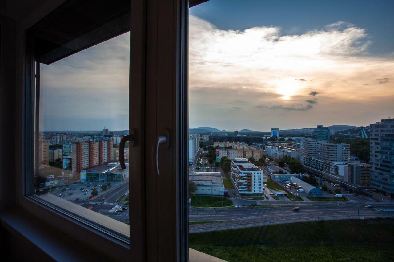 Air-Conditioned City View Apartment 24H Check-In Bratislava Exterior foto