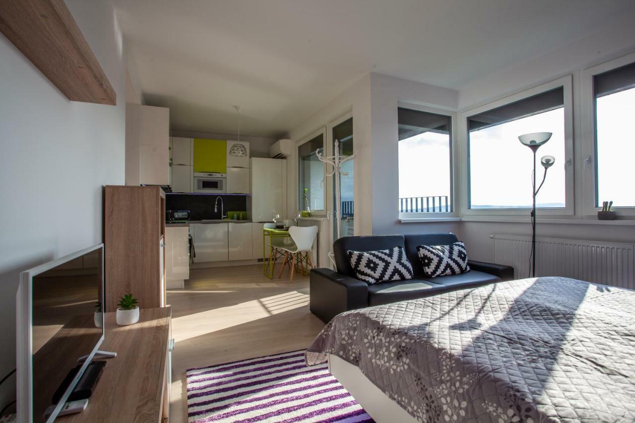 Air-Conditioned City View Apartment 24H Check-In Bratislava Exterior foto